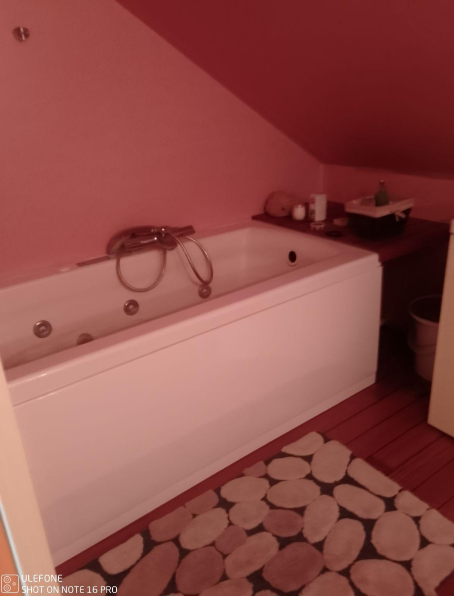 
                                                Colocation
                                                 Chambre à louer dans maison individuelle