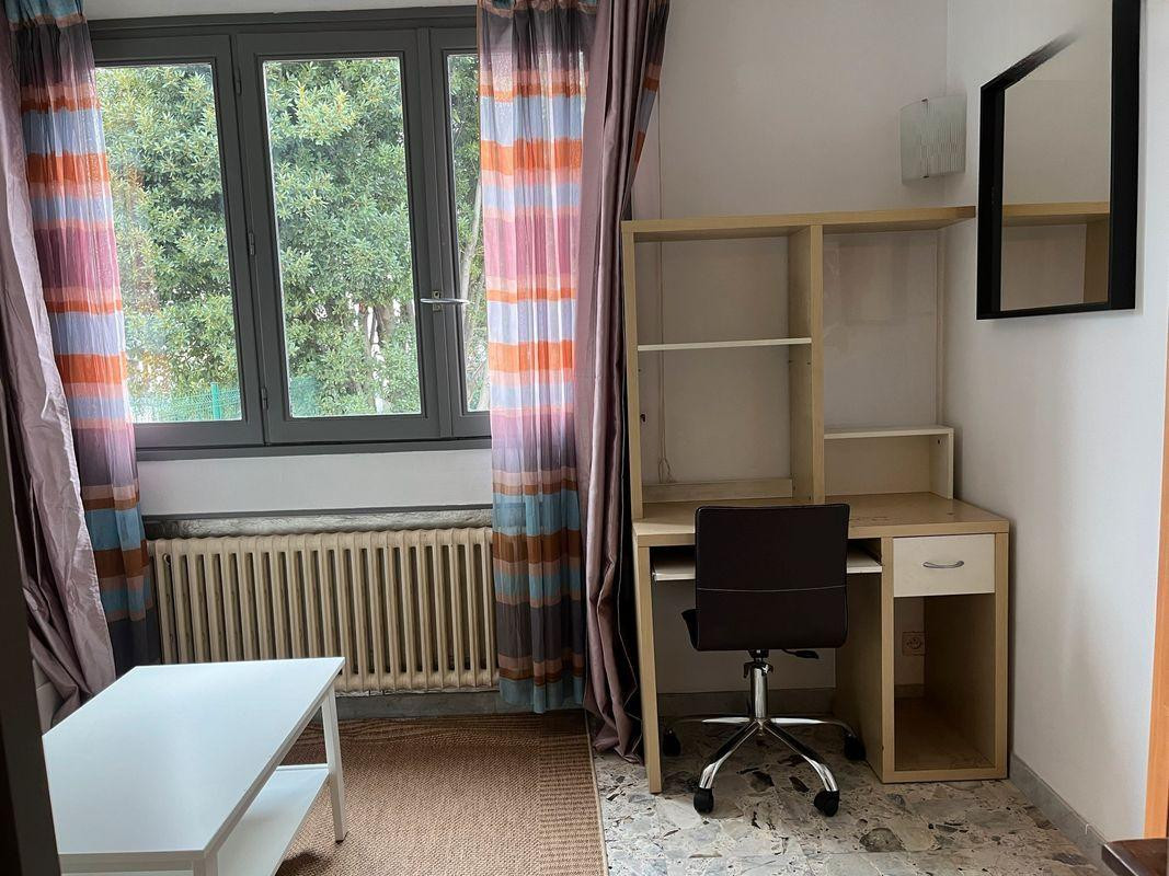 
                                                Colocation
                                                 Chambre à Louer dans une agreable Maison