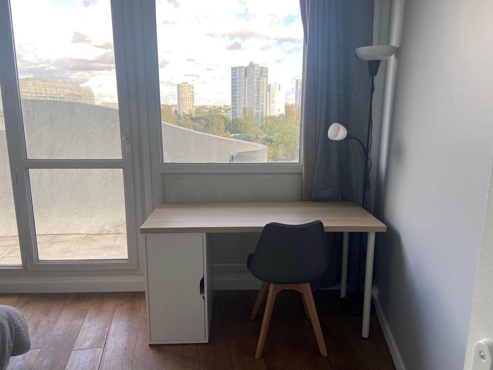
                                                Colocation
                                                 Chambre à louer en colocation à Créteil