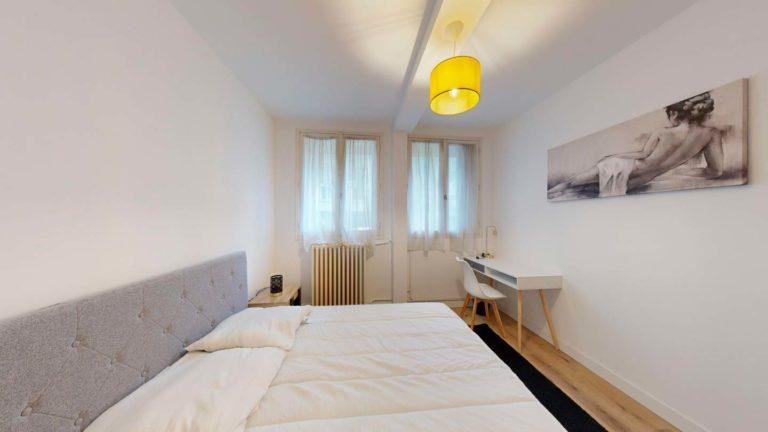 
                                                Colocation
                                                 Chambre a louer - maison en coliving