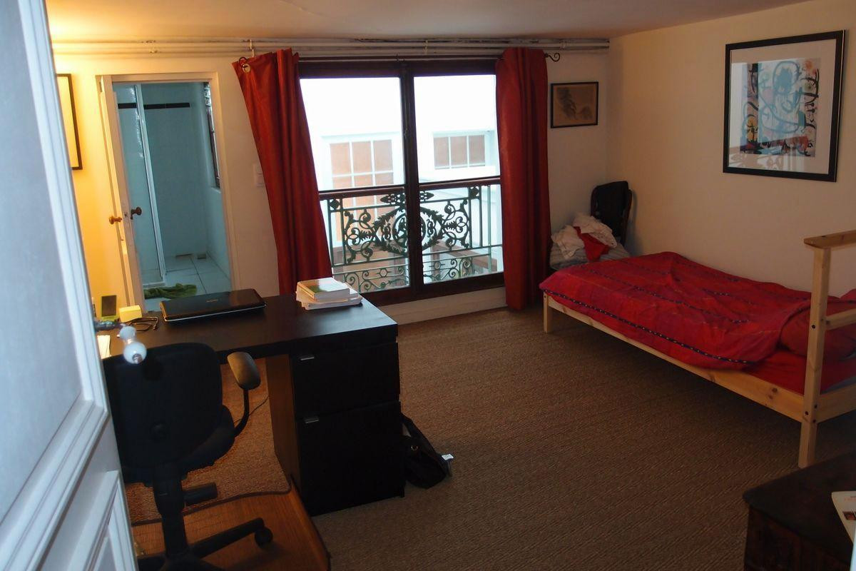 
                                                Colocation
                                                 Chambre à louer meublée