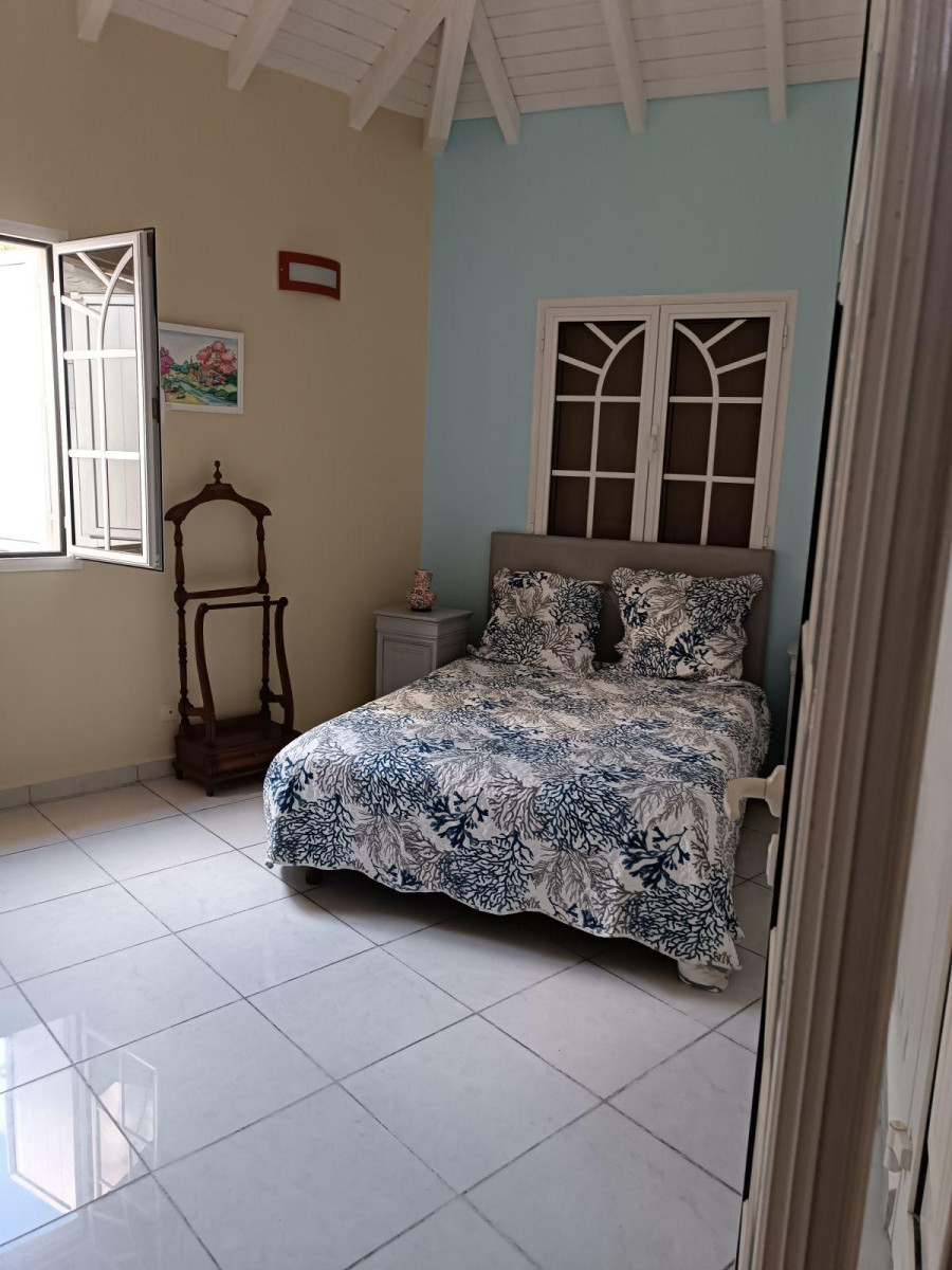 
                                                Colocation
                                                 Chambre à louer – Sainte-Anne (Guadeloupe)