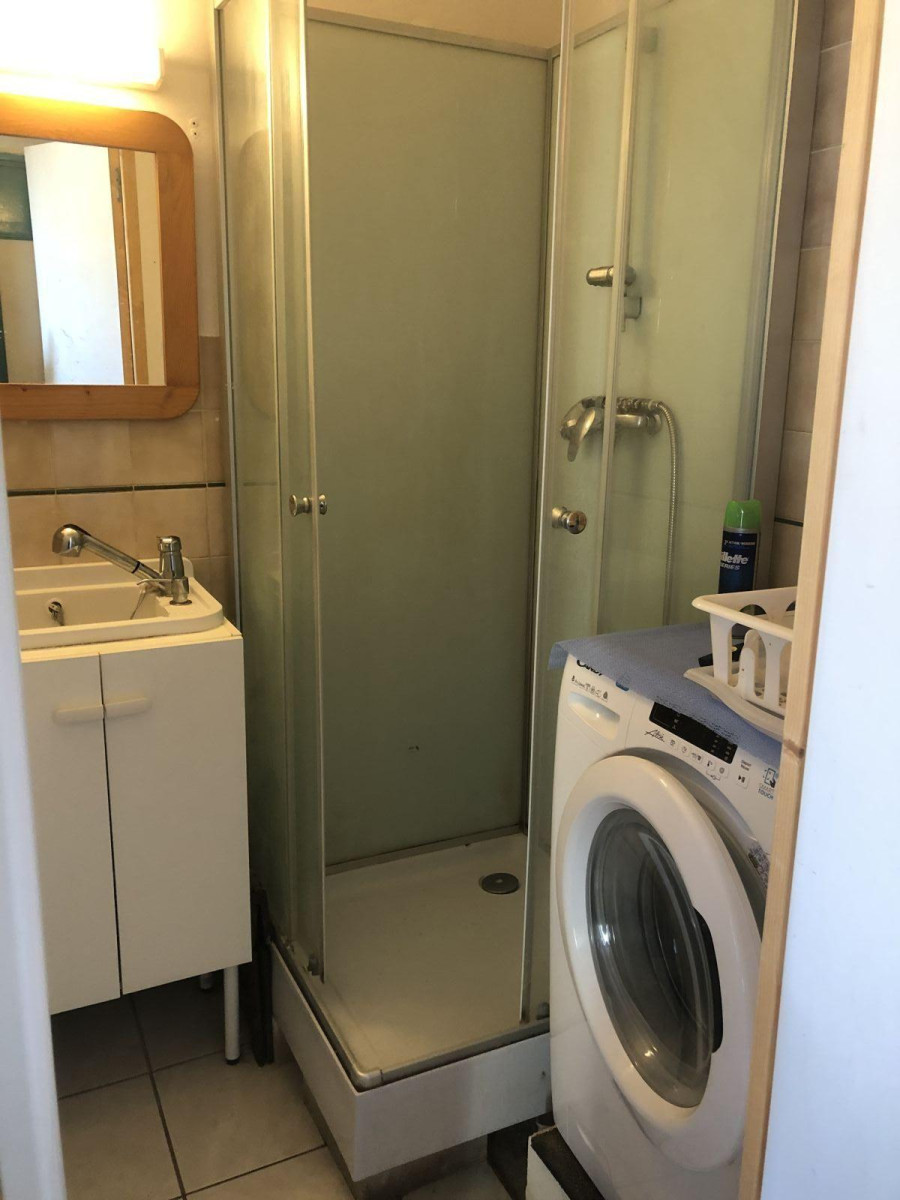 
                                                Colocation
                                                 Chambre au calme dans petite maison