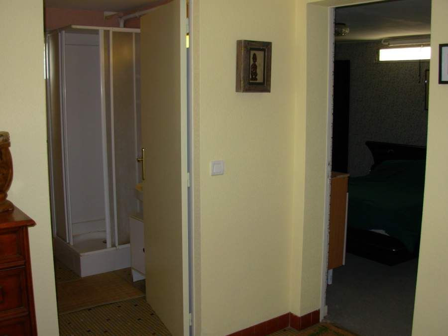 
                                                Colocation
                                                 Chambre au RC d'une maison située à 7 km de TOURS