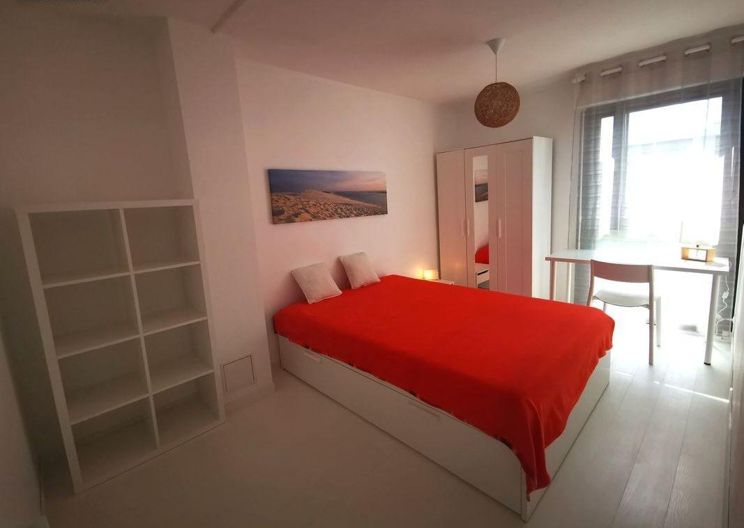 
                                                Colocation
                                                 Chambre avec balcon en coloc 91m²
