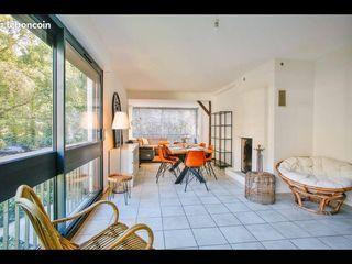 
                                                Colocation
                                                 Chambre avec parking, piscine, tennis, minigolf