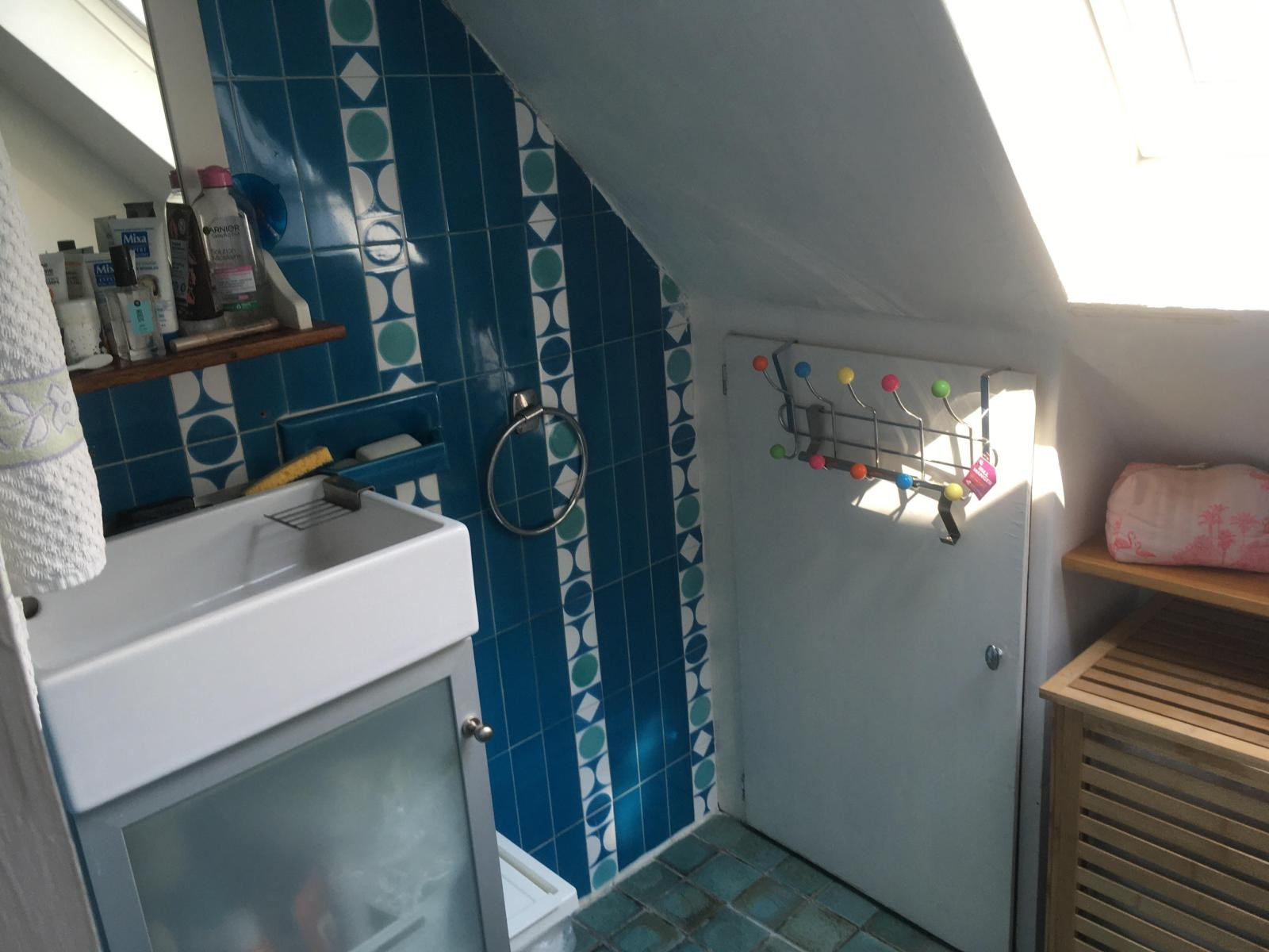 
                                                Colocation
                                                 Chambre + Bureau salon-Standing-Chez l'habitant