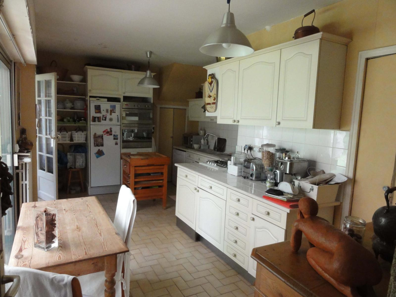 
                                                Colocation
                                                 Chambre + Bureau salon-Standing-Chez l'habitant