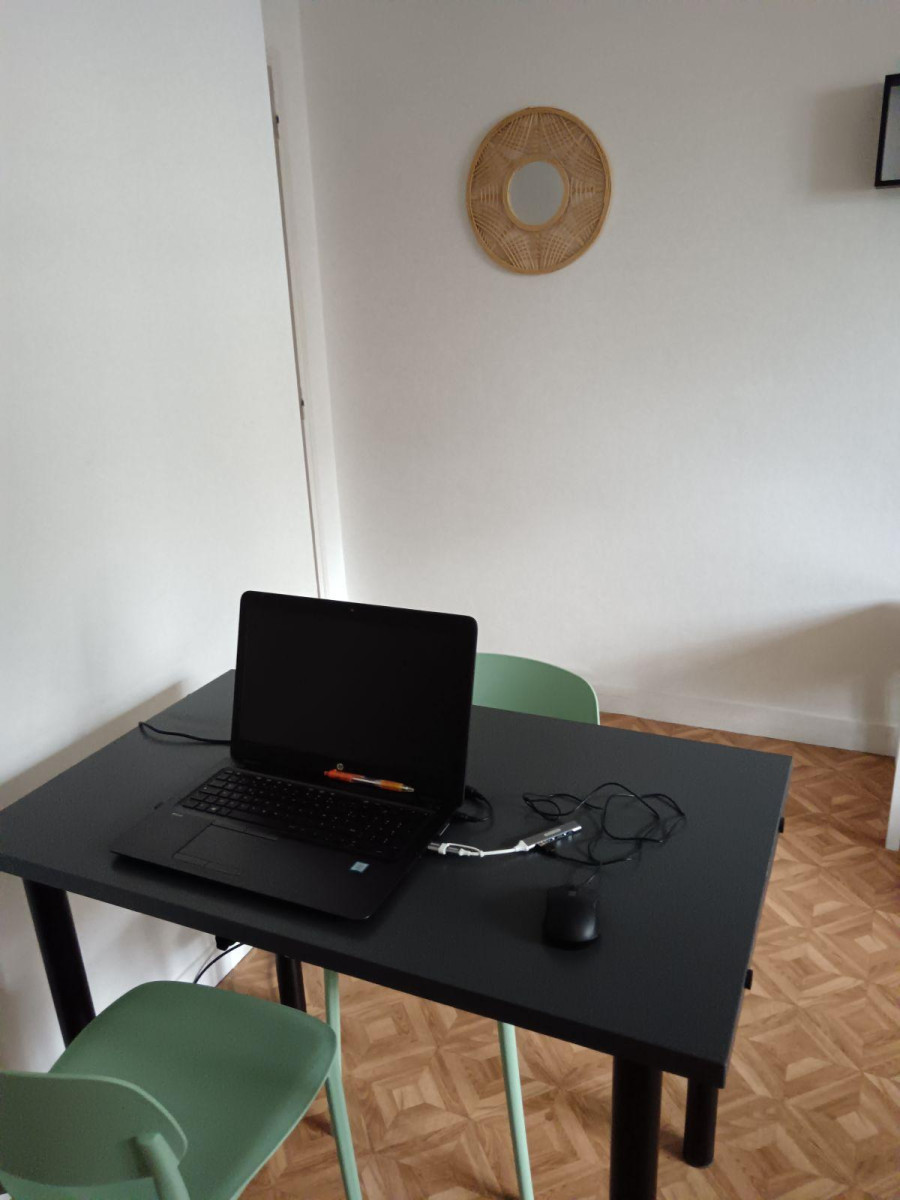 
                                                Colocation
                                                 CHAMBRE chez l habitant Nantes