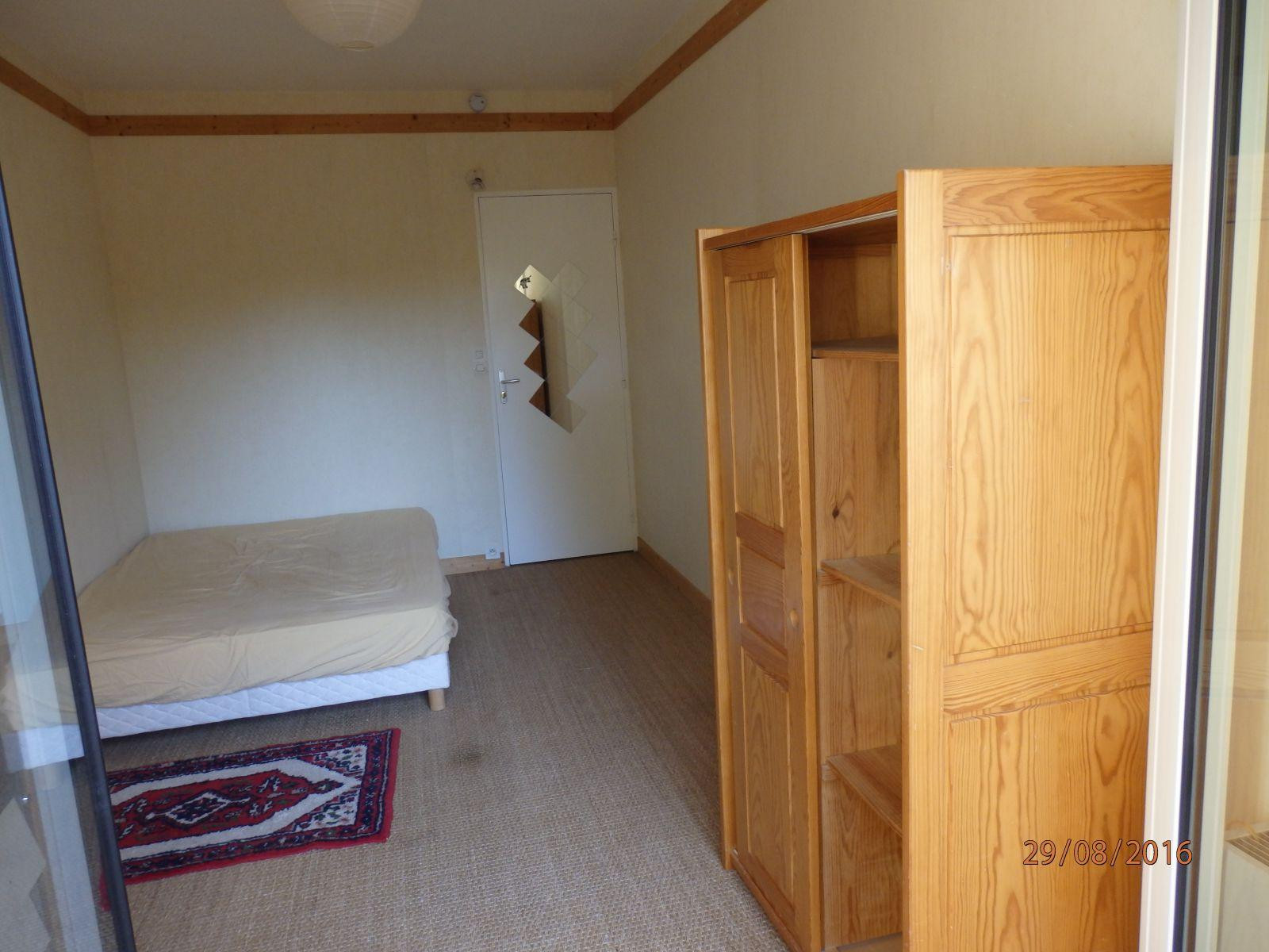 
                                                Location
                                                 Chambre chez l'habitant