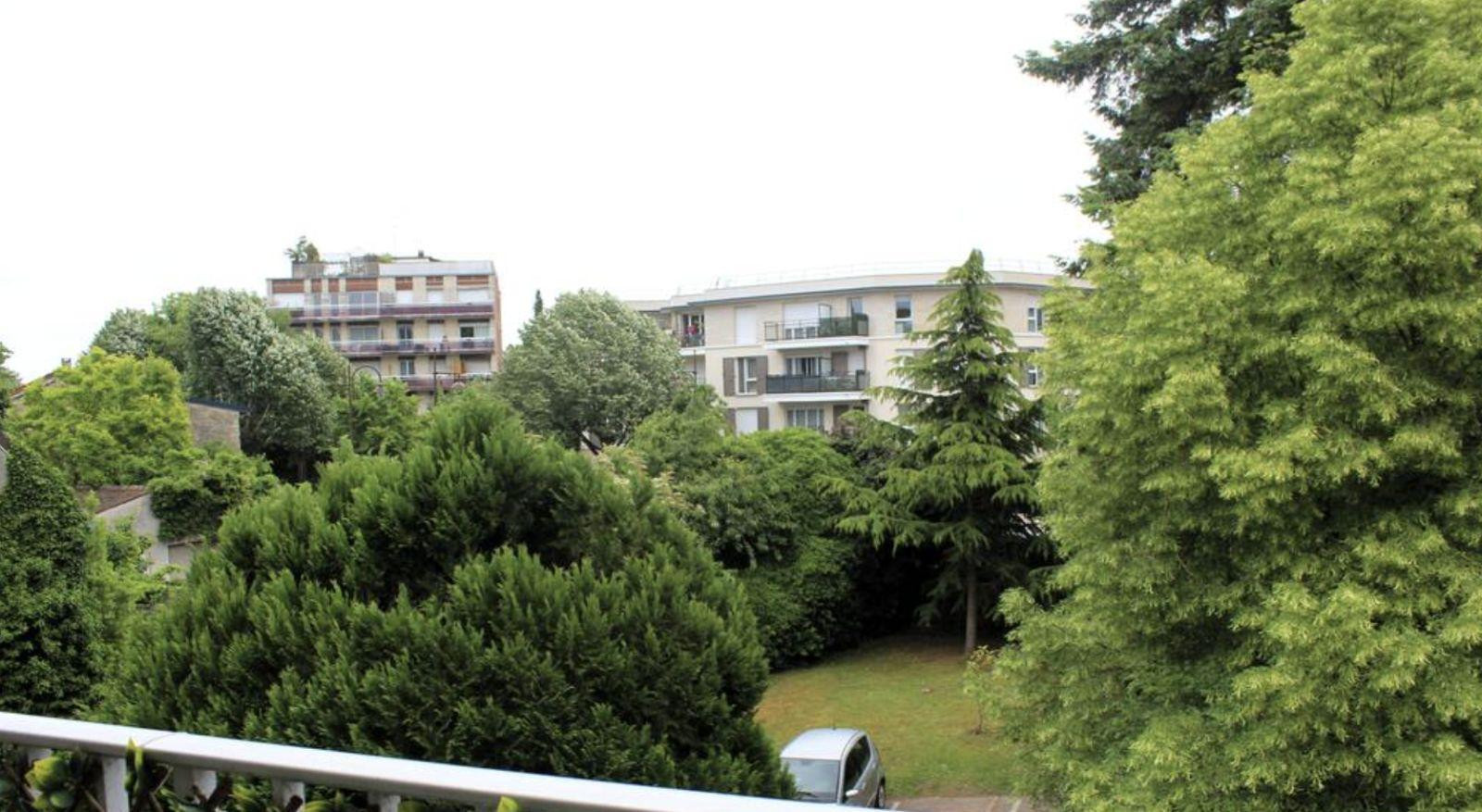 
                                                Colocation
                                                 Chambre cosy en co-hébergement, Châtenay-Malabry