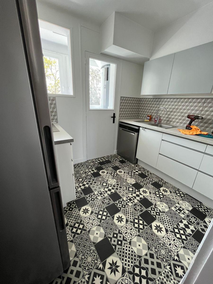 
                                                Colocation
                                                 Chambre dans appartement 62m2 rénové récemment