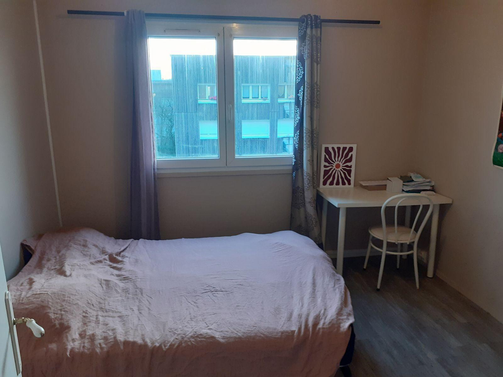 
                                                Colocation
                                                 Chambre dans appartement entièrement meublé