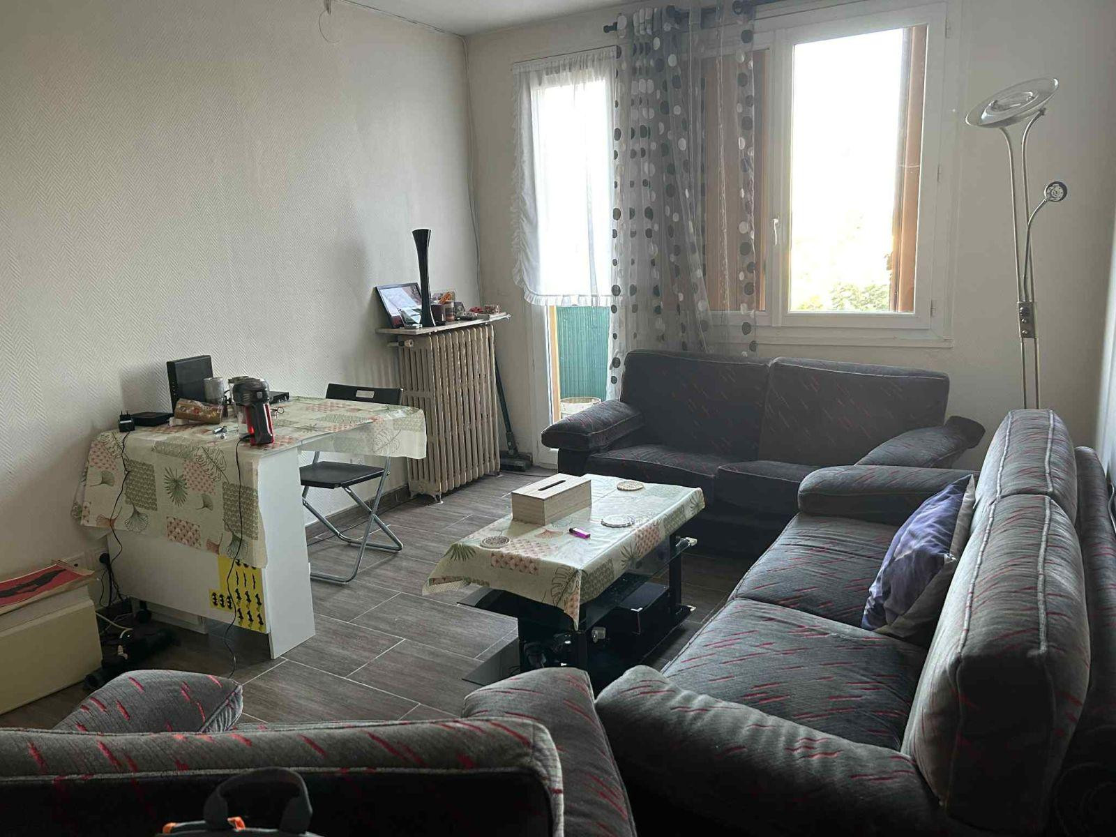 
                                                Colocation
                                                 Chambre dans beau 3P meublé 59m² pet friendly