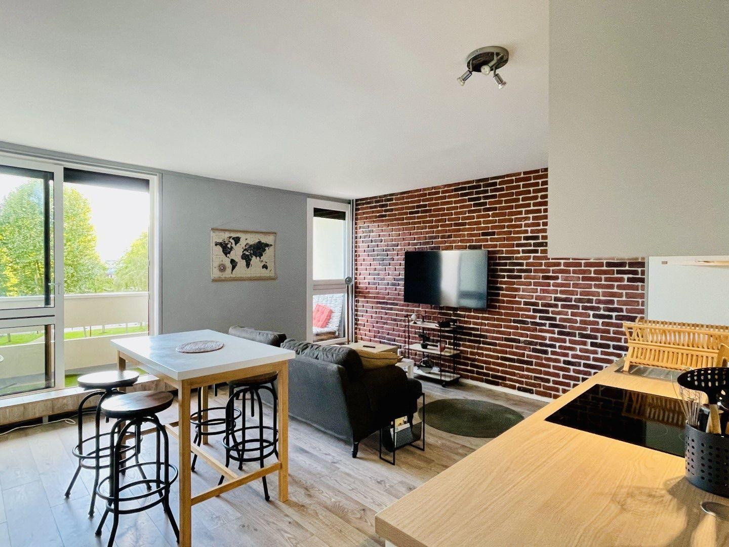 
                                                Colocation
                                                 Chambre dans bel appartement