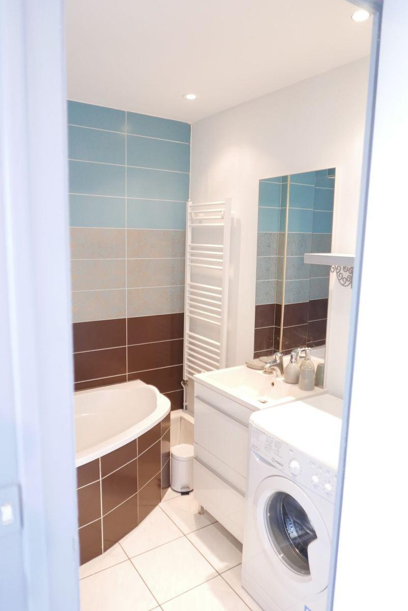 
                                                Colocation
                                                 Chambre dans belle coloc 64m² tt compris