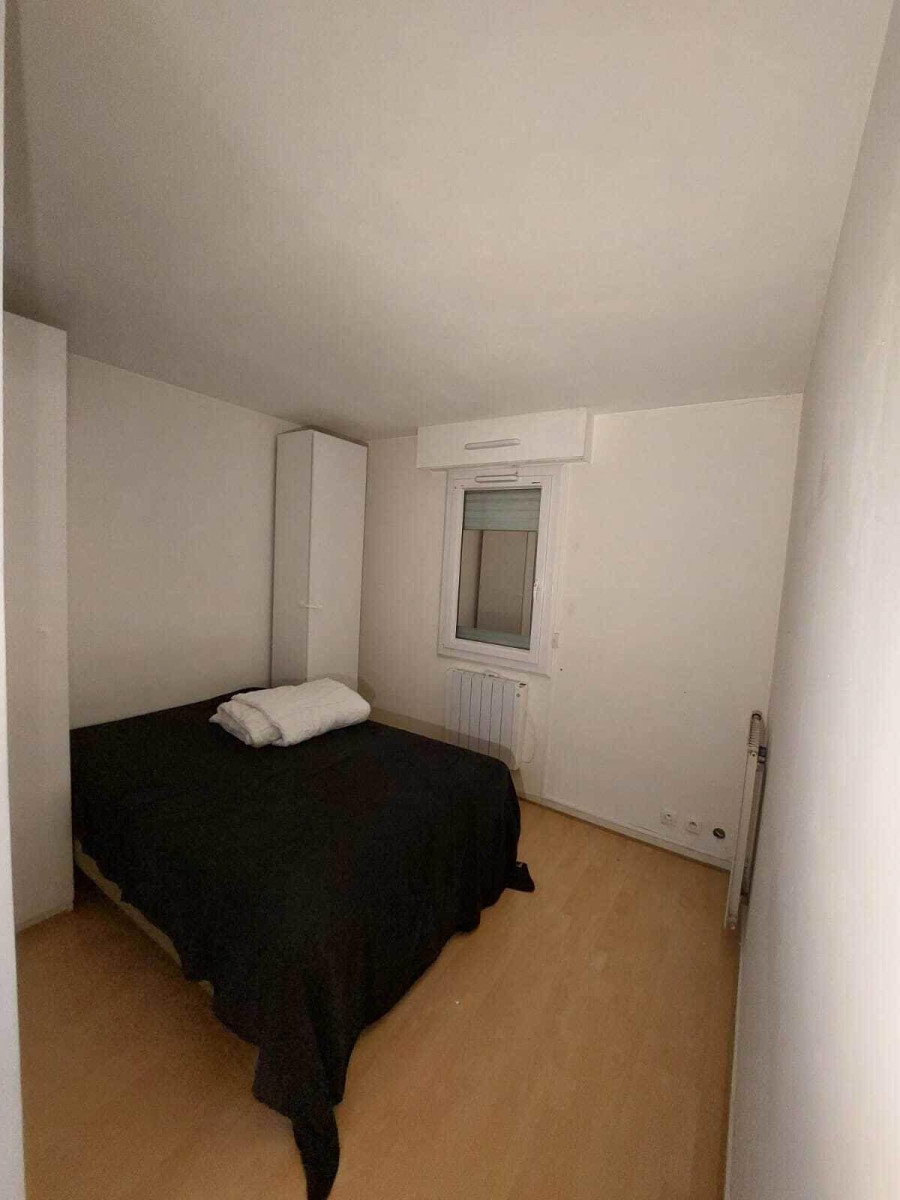 
                                                Colocation
                                                 Chambre dans coloc 62m² calme et agréable