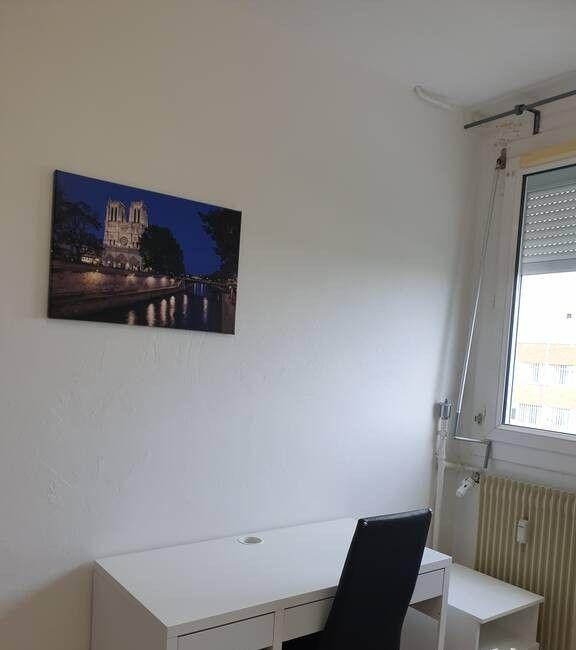 
                                                Colocation
                                                 Chambre dans coloc 85m² belle vue dégagée