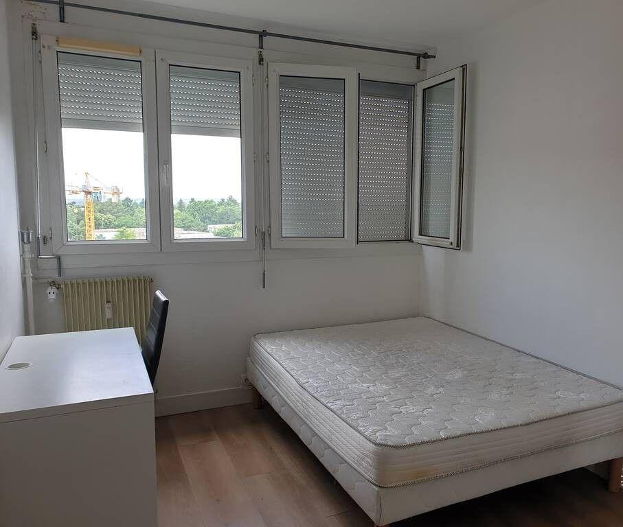 
                                                Colocation
                                                 Chambre dans coloc 85m² belle vue dégagée