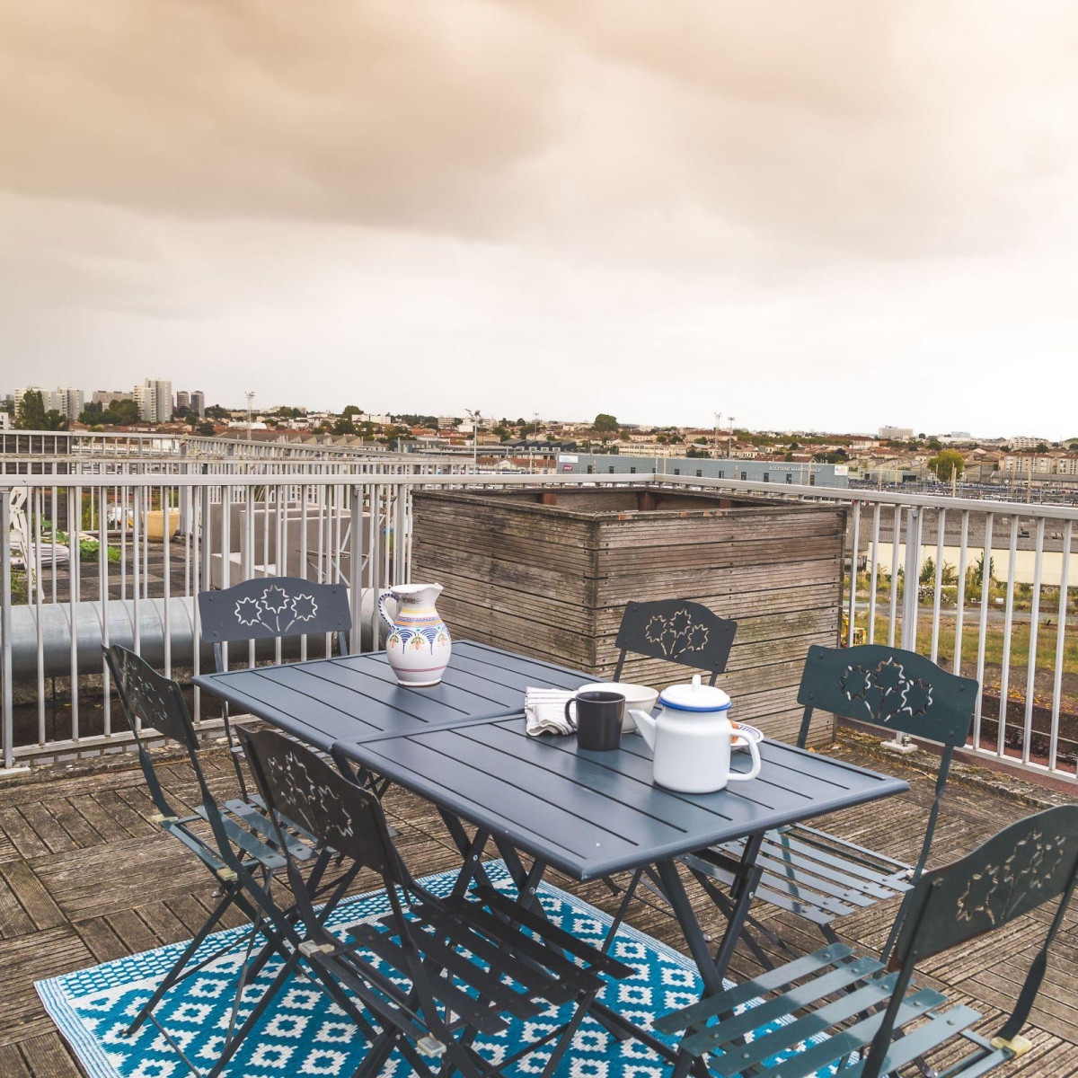
                                                Colocation
                                                 Chambre dans coloc meublée avec terrasse rooftop