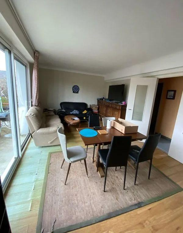 
                                                Colocation
                                                 Chambre dans colocation 100m²