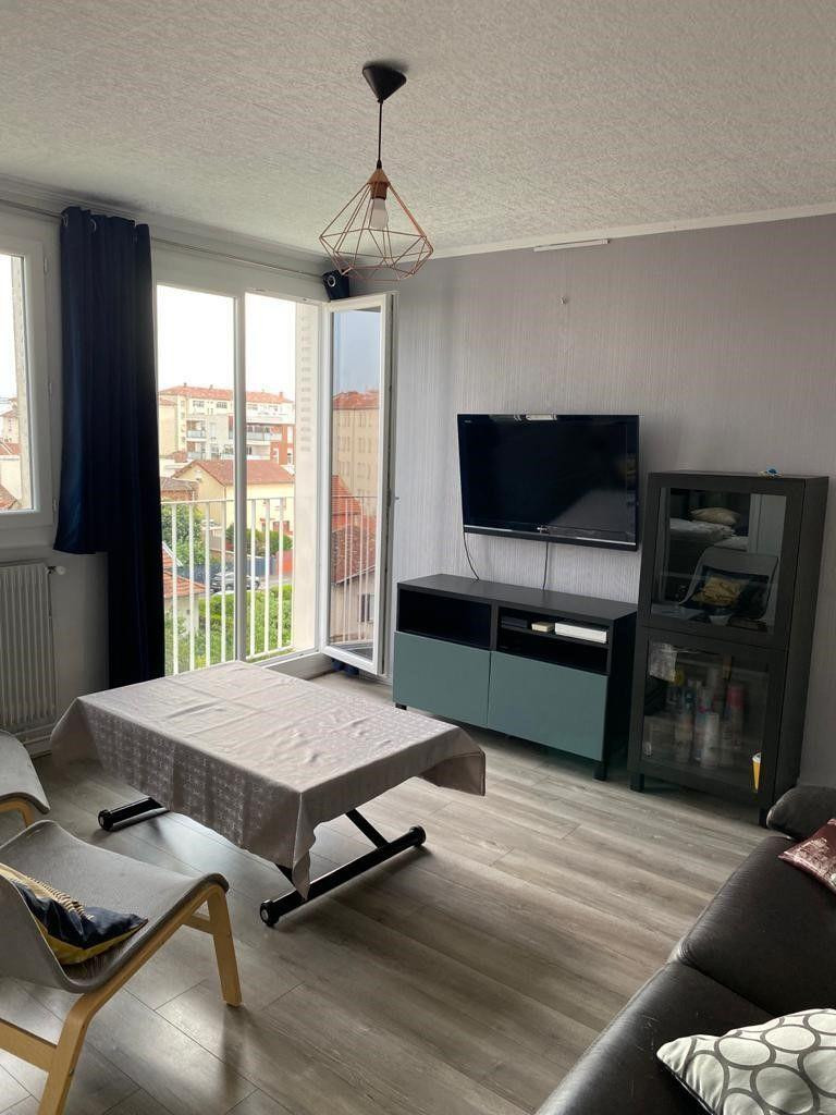 
                                                Colocation
                                                 Chambre dans colocation 65m² à Villeurbanne