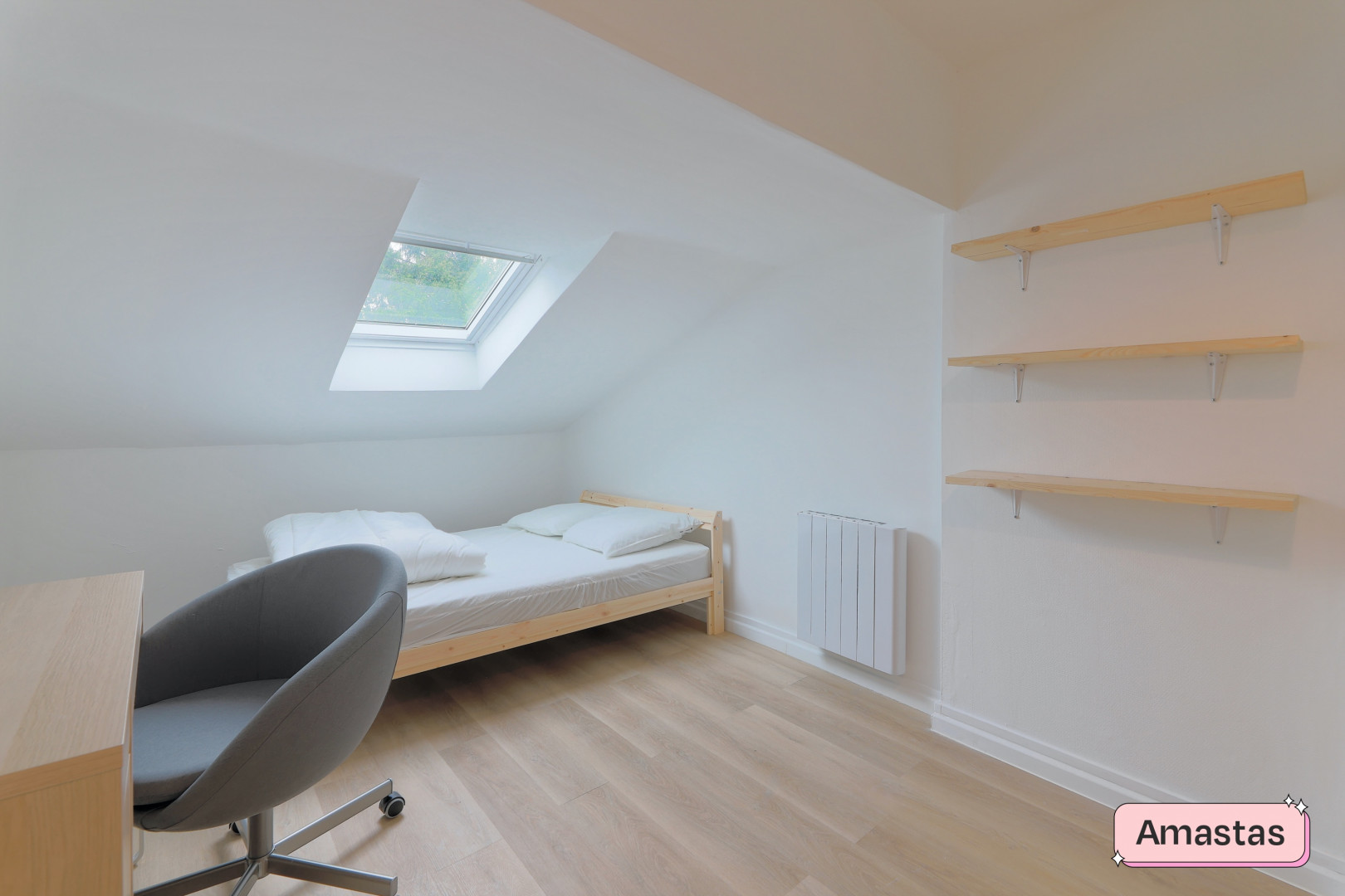 
                                                Colocation
                                                 Chambre dans colocation étudiante entièrement rénovée all inclusive avec jardin
