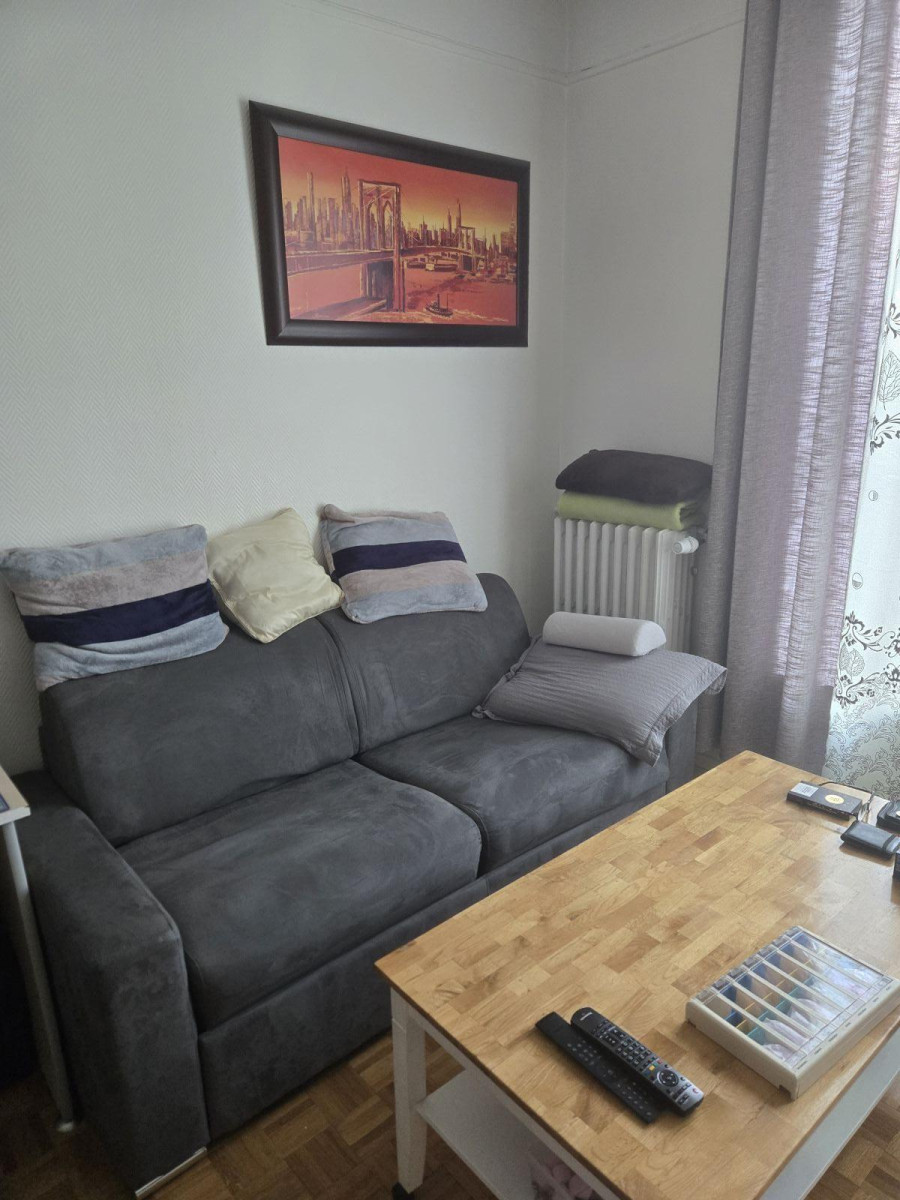 
                                                Colocation
                                                 Chambre dans colocation pour une femme