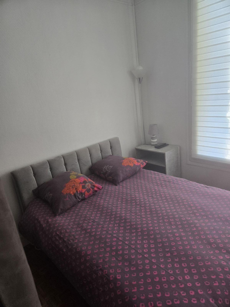 
                                                Colocation
                                                 Chambre dans colocation pour une femme