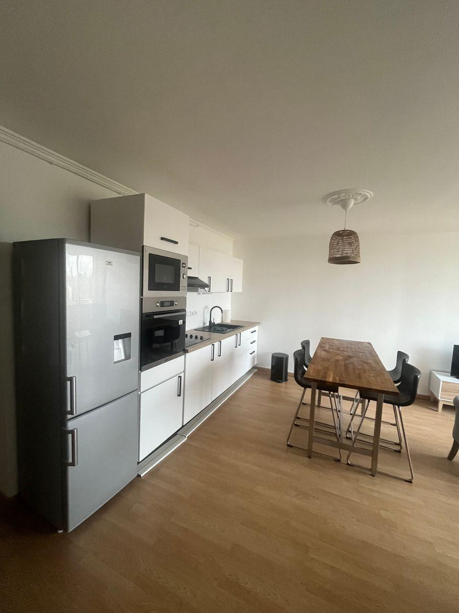 
                                                Colocation
                                                 Chambre dans colocations de filles
