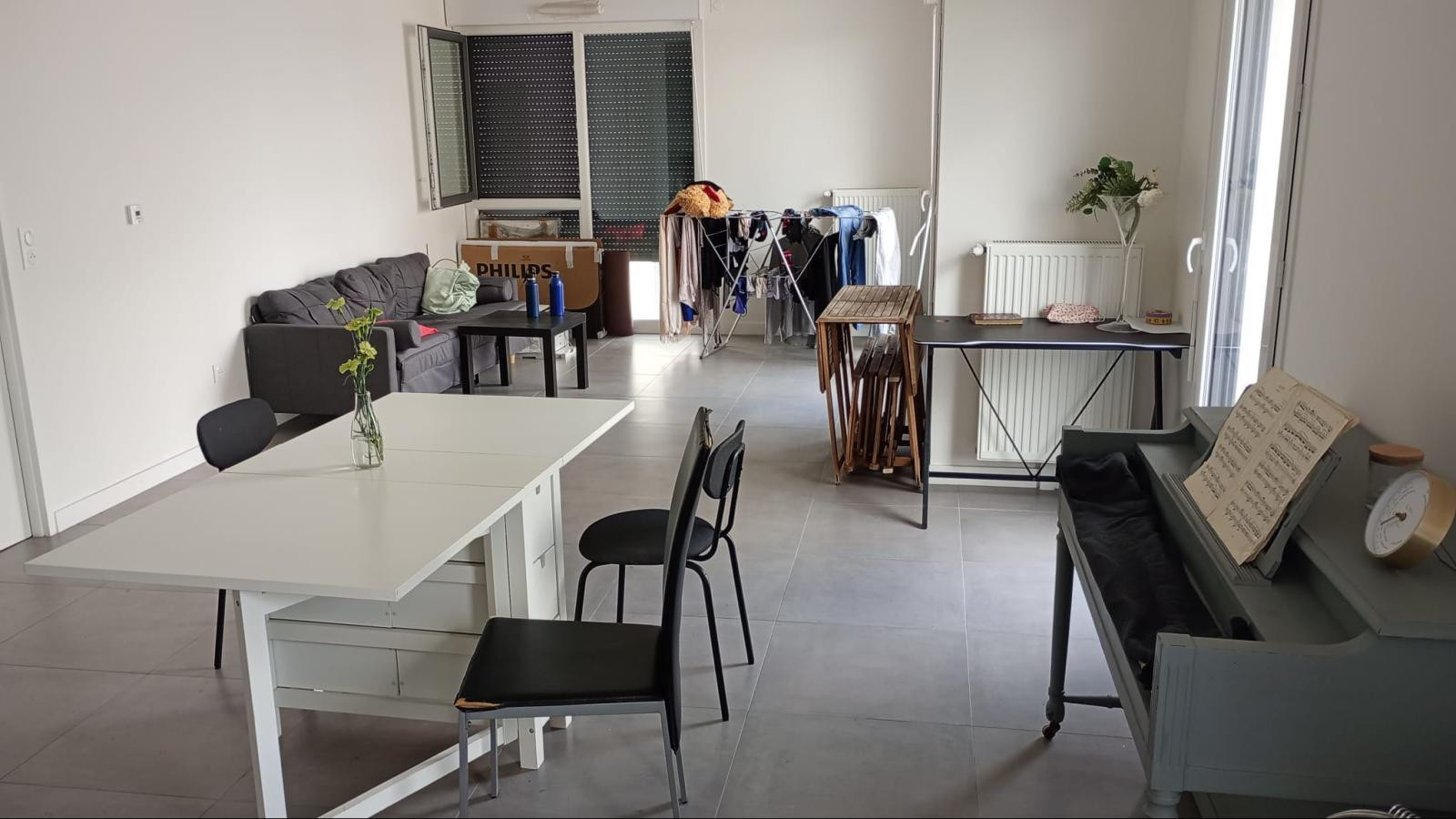 
                                                Colocation
                                                 Chambre dans grande colocation