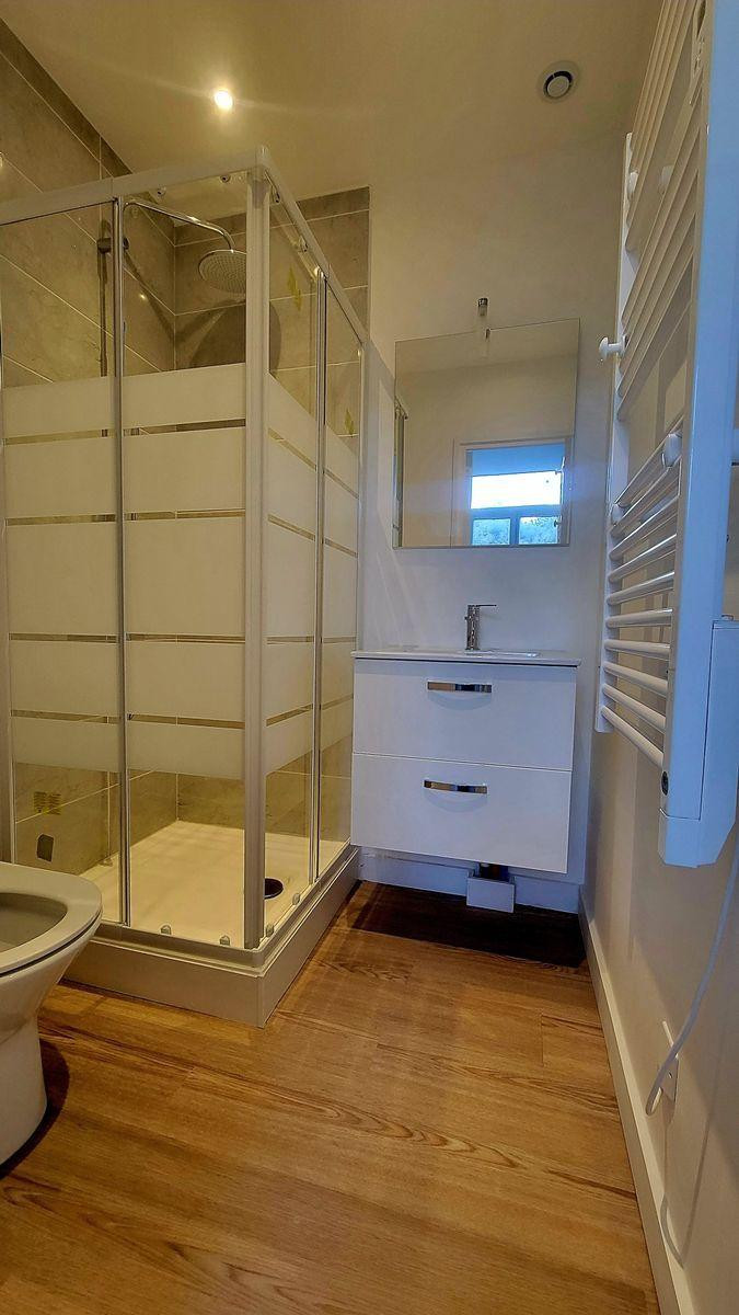 
                                                Colocation
                                                 Chambre dans magnifique coloc 113M2 à Roubaix