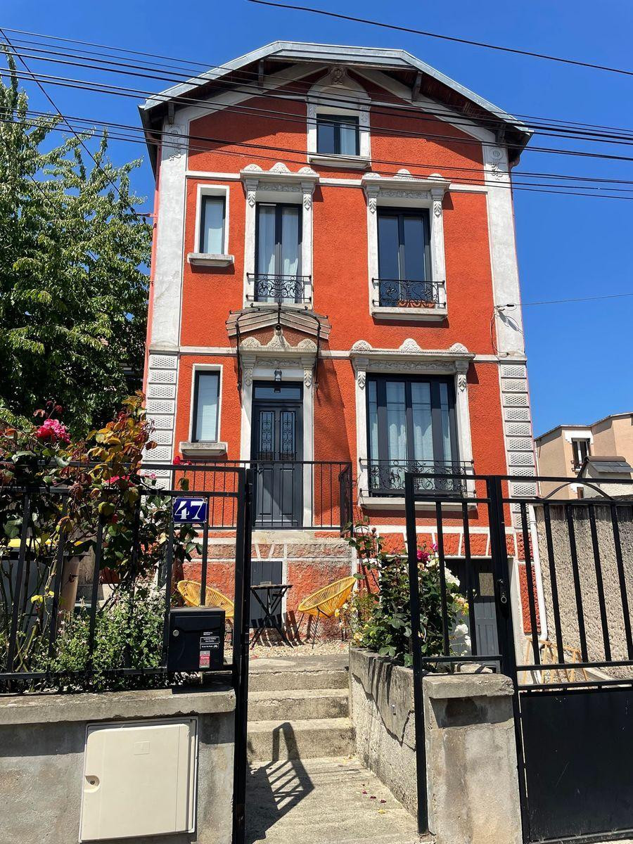 
                                                Colocation
                                                 Chambre dans Maison Colocation avec 95m2 + jardin