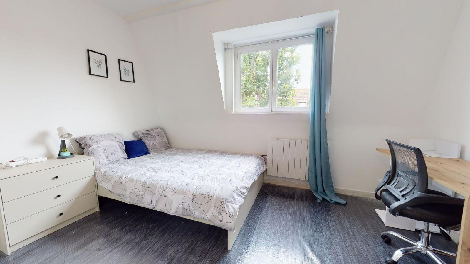 
                                                Colocation
                                                 Chambre dans maison meublée 85m² à Roubaix