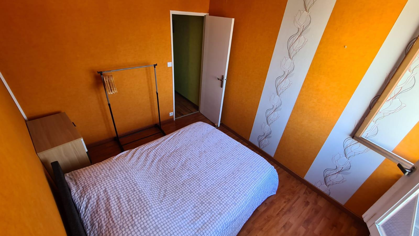 
                                                Colocation
                                                 Chambre dans T3 meublé