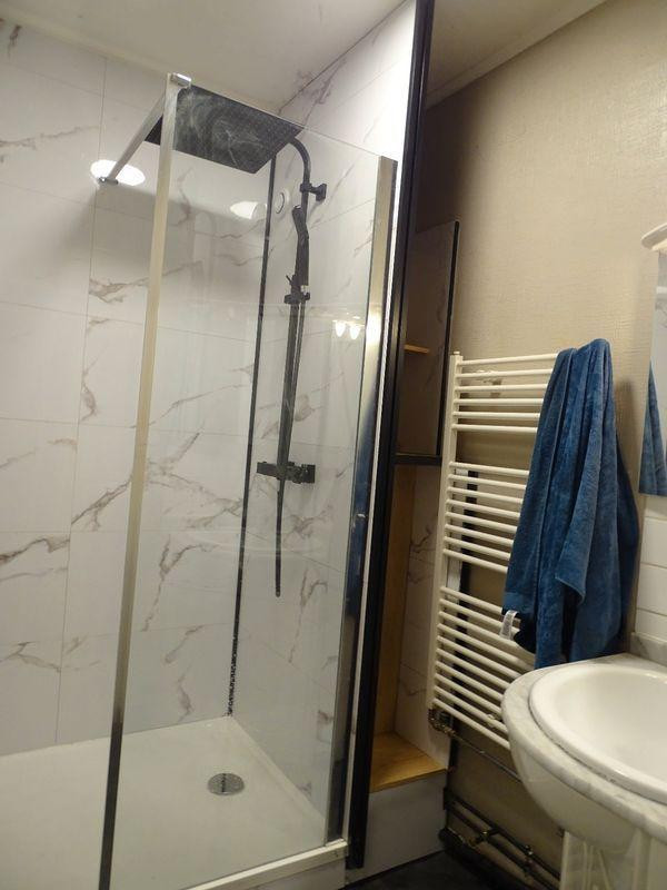 
                                                Colocation
                                                 Chambre dans T4 80m² rénové proche UBO