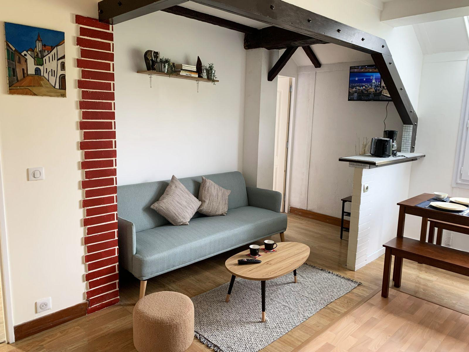 
                                                Colocation
                                                 Chambre dans un appartement chaleureux et lumineux