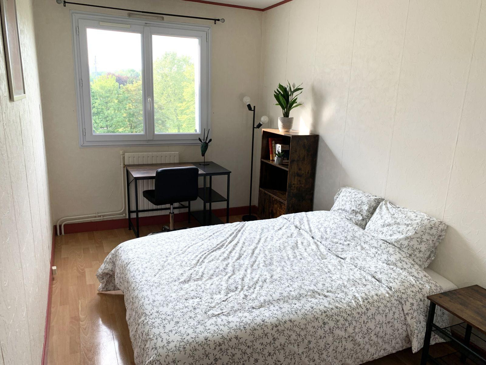 
                                                Colocation
                                                 Chambre dans un appartement chaleureux et lumineux