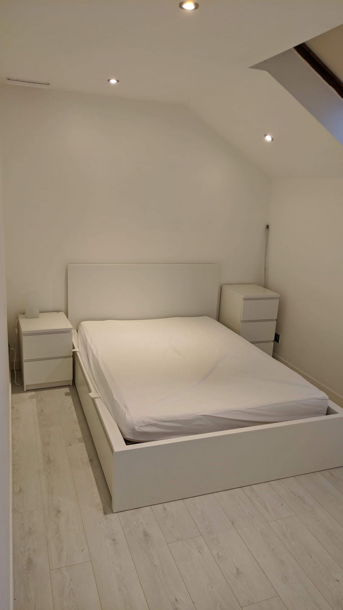 
                                                Colocation
                                                 Chambre  dans un appartement très lumineux