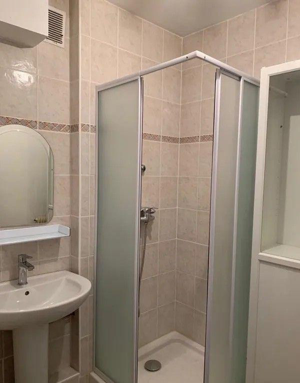 
                                                Colocation
                                                 Chambre dans une coloc 70m²