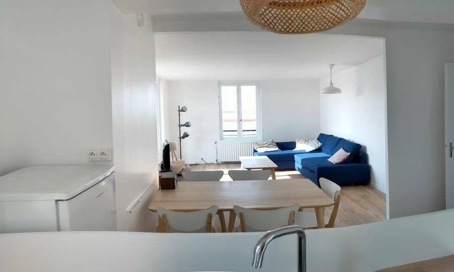 
                                                Colocation
                                                 Chambre dans une colocation 112 m²