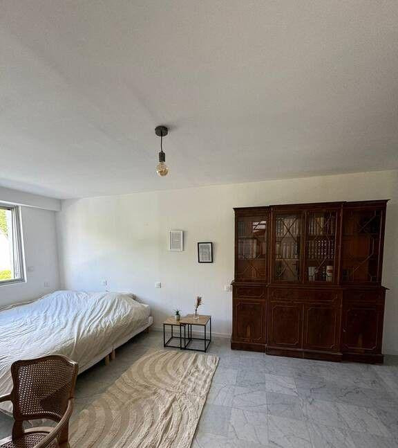 
                                                Colocation
                                                 Chambre dans une colocation 140 m² Rueil-Malmaison