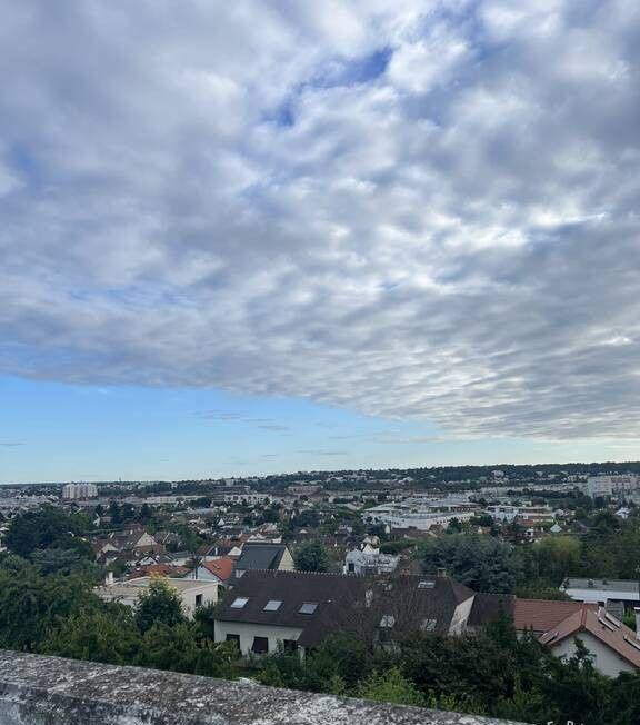 
                                                Colocation
                                                 Chambre dans une colocation 140 m² Rueil-Malmaison