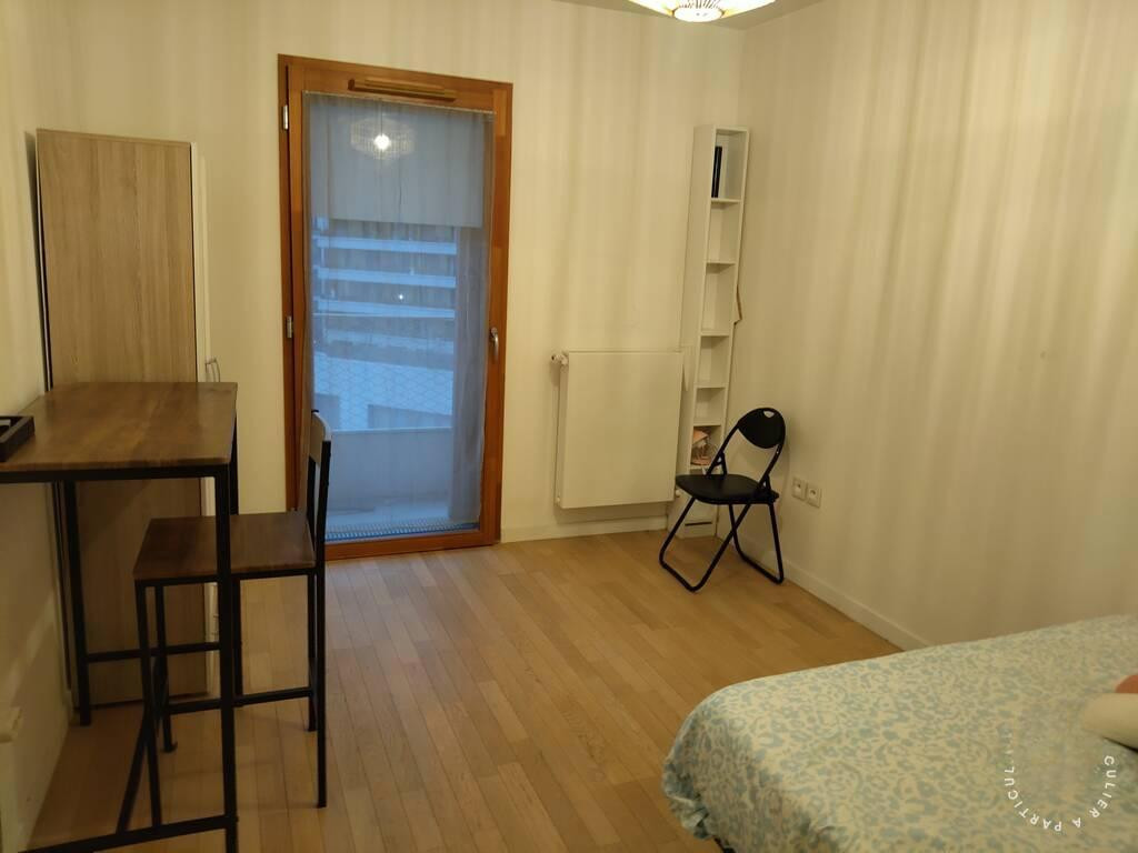 
                                                Colocation
                                                 Chambre dans une colocation 65 m² Paris 18