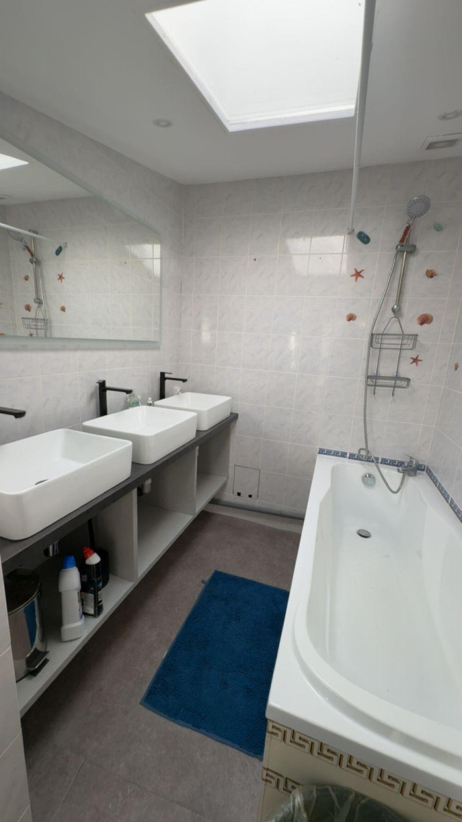 
                                                Colocation
                                                 Chambre dans une colocation