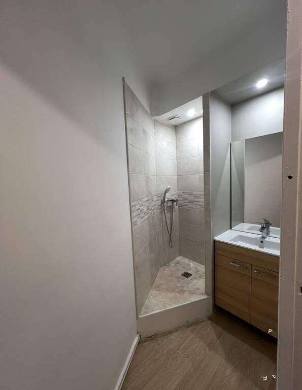 
                                                Colocation
                                                 Chambre dans une colocation 70 m² Épinay