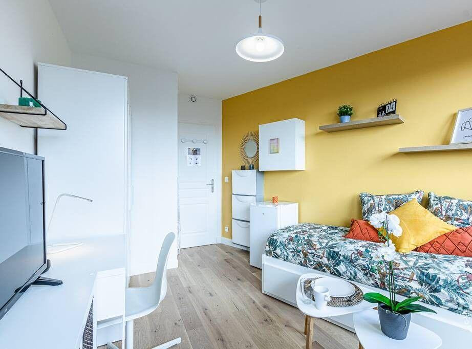 
                                                Colocation
                                                 Chambre dans une colocation 73 m² Créteil