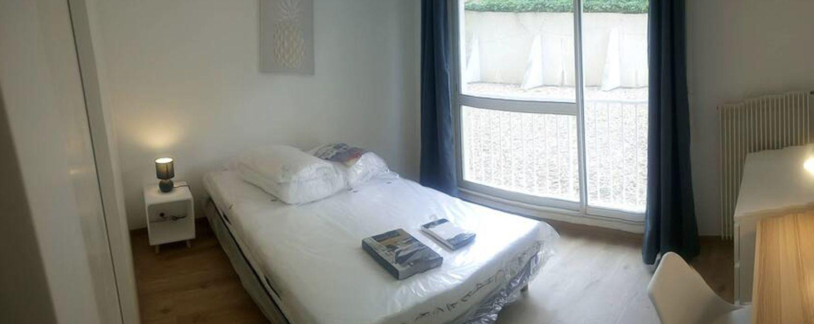 
                                                Colocation
                                                 Chambre dans une colocation 76 m² Corbeil-Essonnes