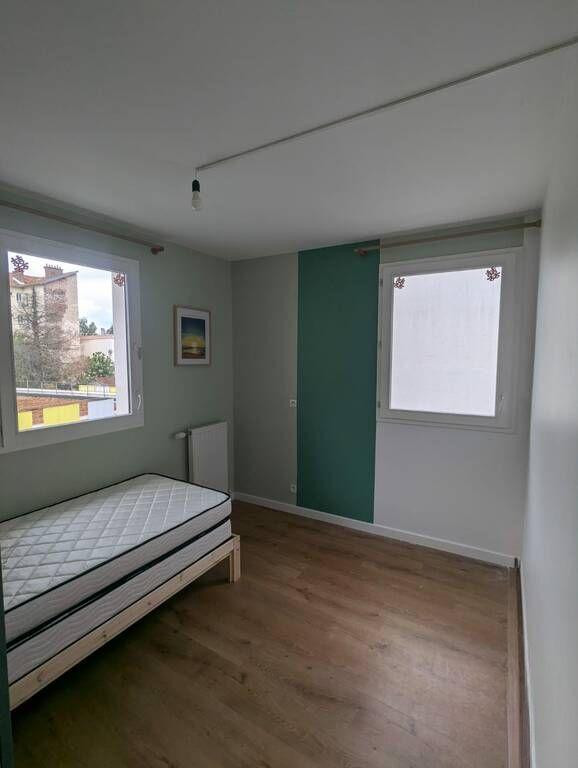 
                                                Colocation
                                                 Chambre dans une colocation 80 m² Villejuif (94800