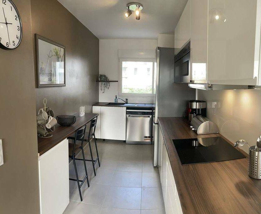 
                                                Colocation
                                                 Chambre dans une colocation 93m²